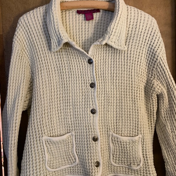 Mix Nouveau Sweaters - Stylish Cream Snap Closure Cardigan by Mix Nouveau. Fits like L/XL.